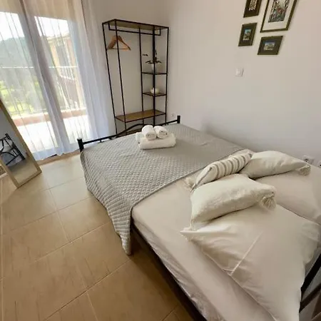 Holiday home Emmarvilla